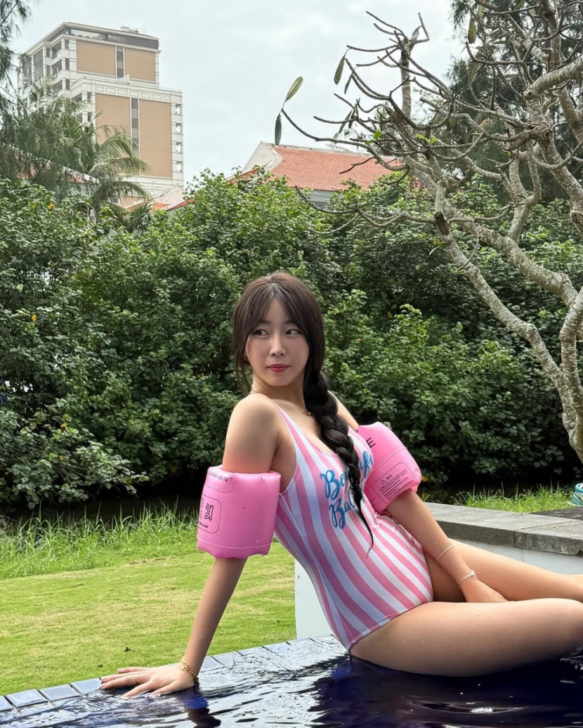20241213002521-80823e0c66a1-다낭여행간안지현치어리더7.jpg