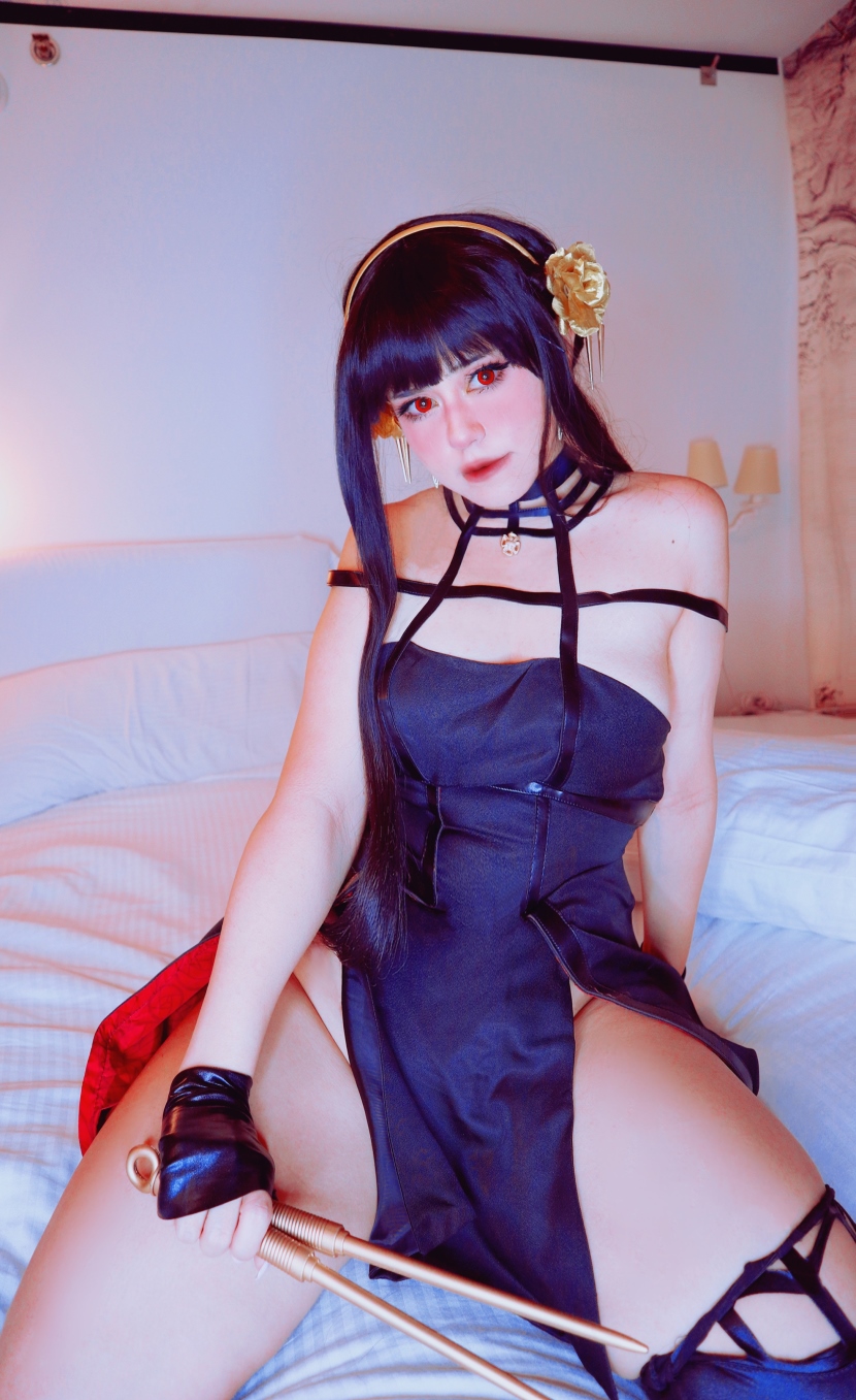 20241218023829-d127176c690c-028_Lemoncatsenpai_Yor_28.jpg