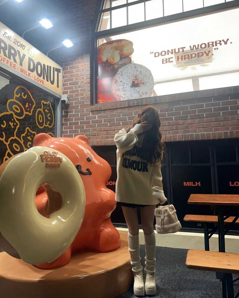 20250127002958-cc67a5812c9c-비현실적미모인스타녀진희냥주진희5.jpg