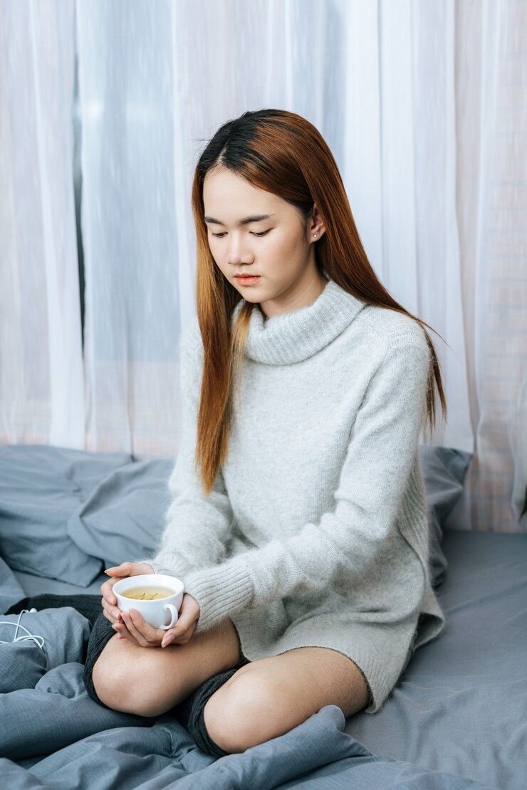20250129155516-9d761064d575-sipping-herbal-tea-cold-day_1150-42670.jpg