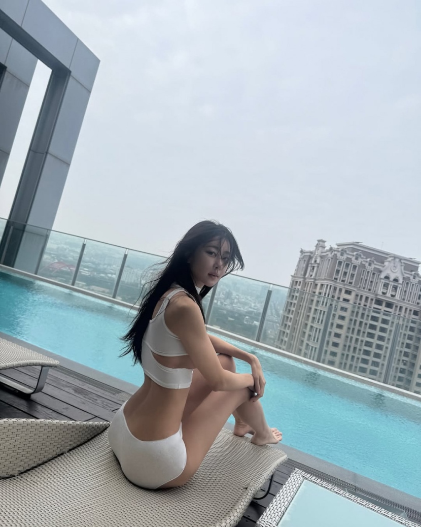 20250304191203-c0dab46e8a2f-DJ달수빈비키니4.jpg