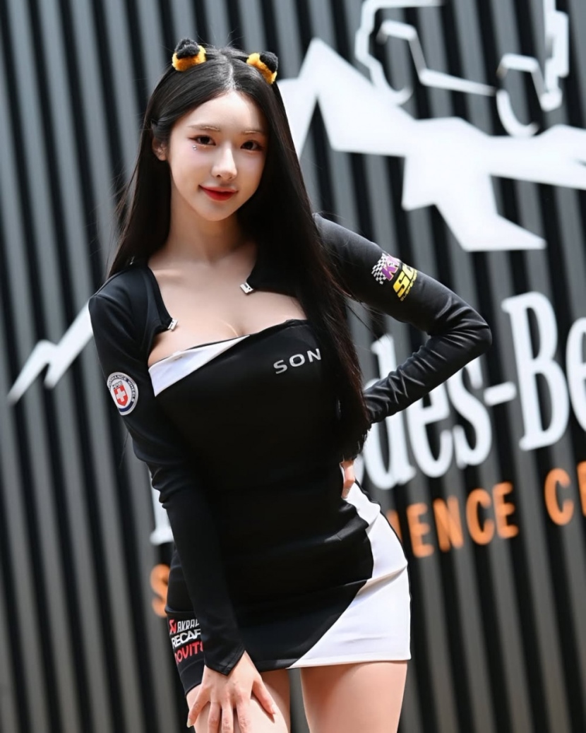 20250521014941-fb7a268ab609-레이싱모델뛰는여캠퓨리5.jpg