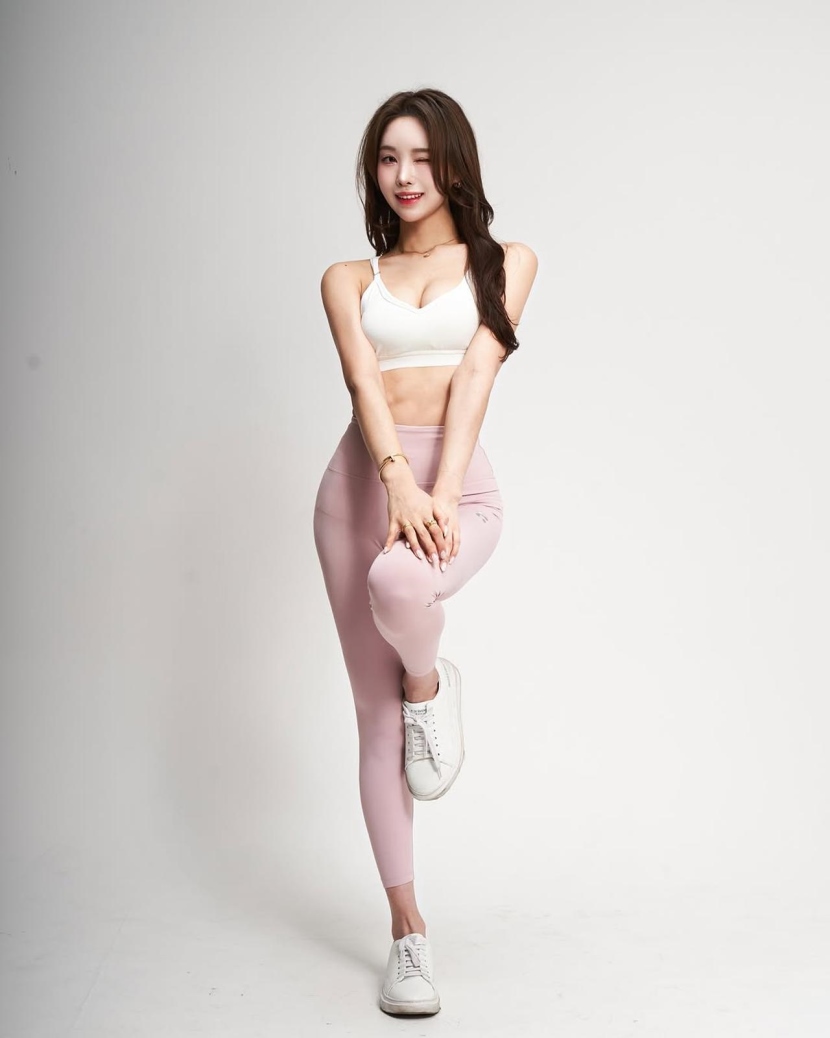 20250528005853-e85b5539723e-이리안치어리더레깅스2.jpg