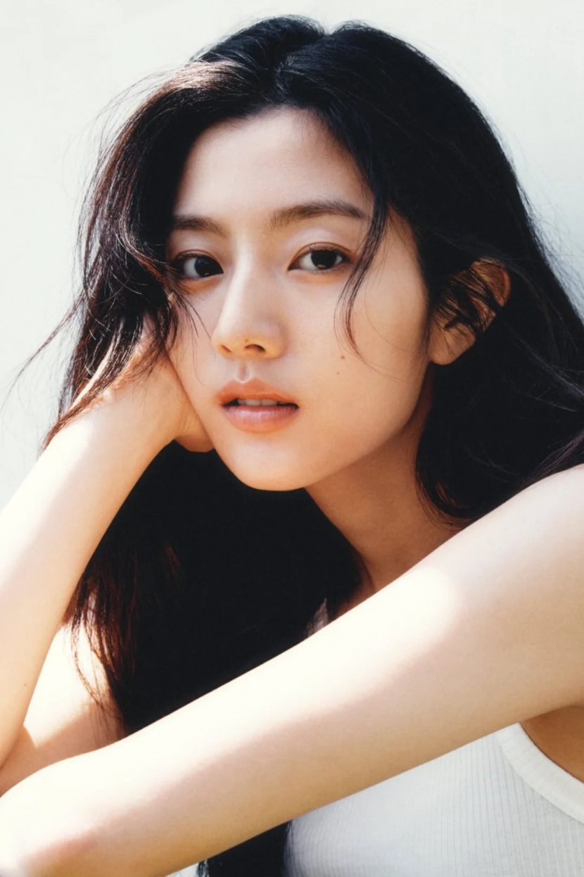 20250623075104-ea35bb5760f6-신은수8.jpg