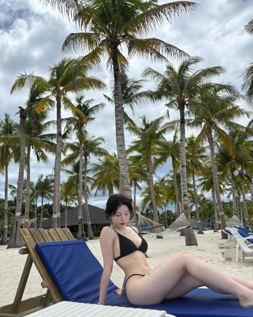 20250723011658-cec78dedde38-김우유비키니2.jpeg