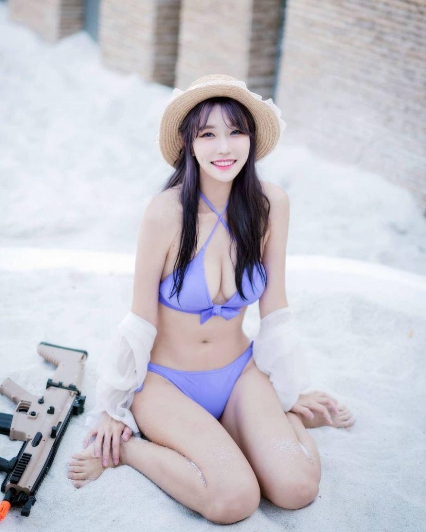 20250729003143-9a64a70d181a-이아린비키니4.jpg