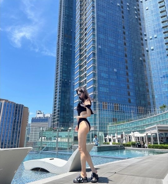20250807194954-a7618b207353-장영란수영복몸매2.jpeg