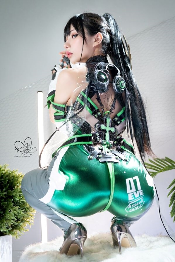 20250818195358-8be17898a779-스텔라블레이드바디스캔모델하니메3-1.jpg