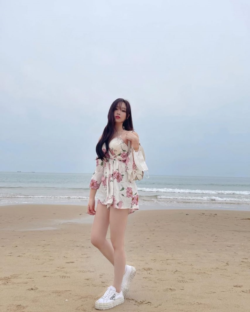 20250828012414-85151f4b0606-한갱여친룩11.jpeg