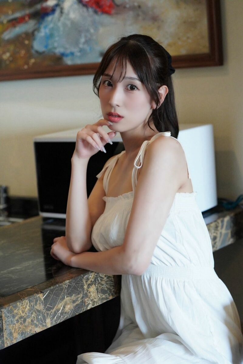 20250828114623-dec4c6728311-그라비아돌출신신인AV배우미스미네네2.jpg