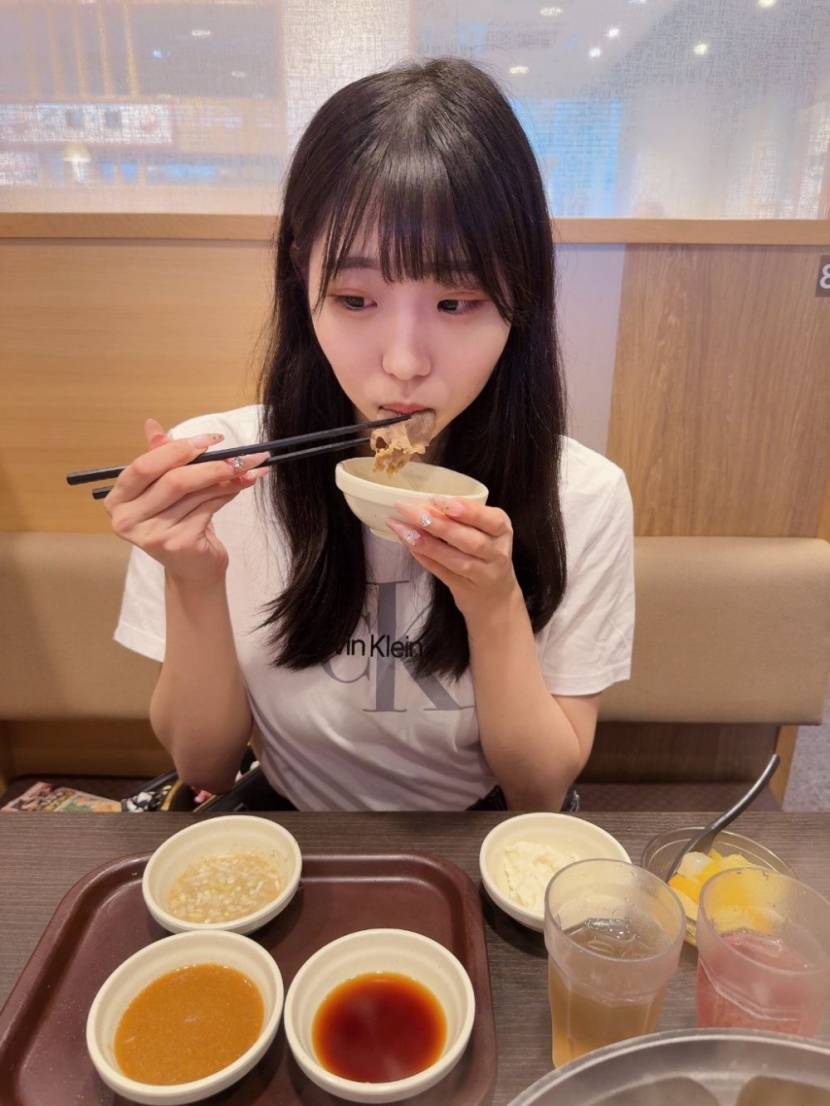20250901031655-1d3e41ca66f4-모모타미츠키6.jpg