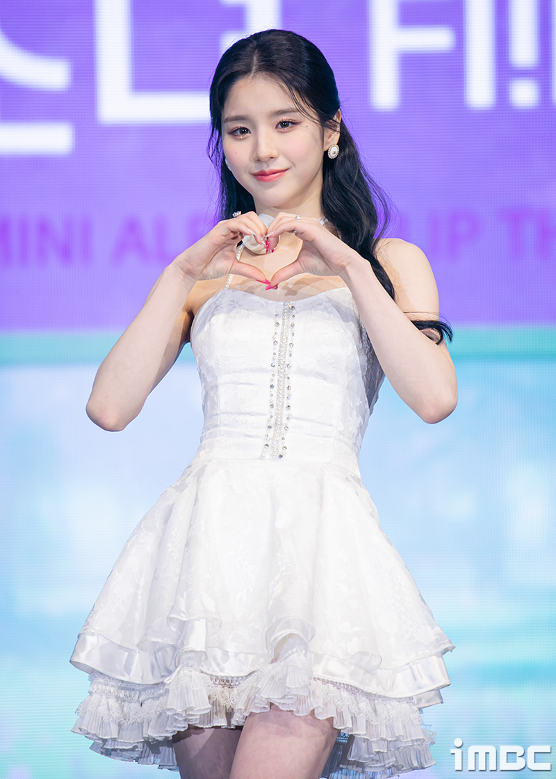 259a15bf-c874-4dd2-9c0e-1a693fd05970.jpg