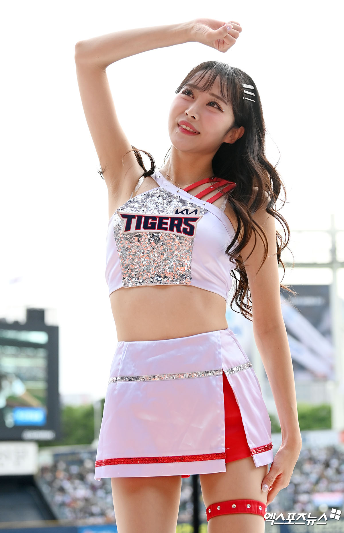 4c78b15a24366517b8616a331bfbd81a514295cc81917946afa758748ce72264.jpg