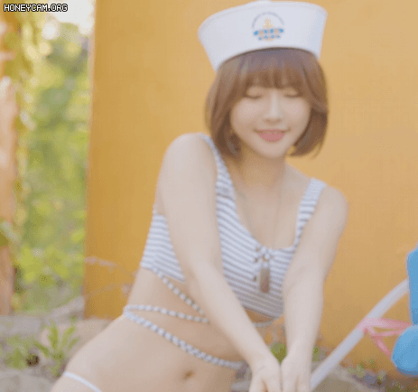 i013777899437.gif