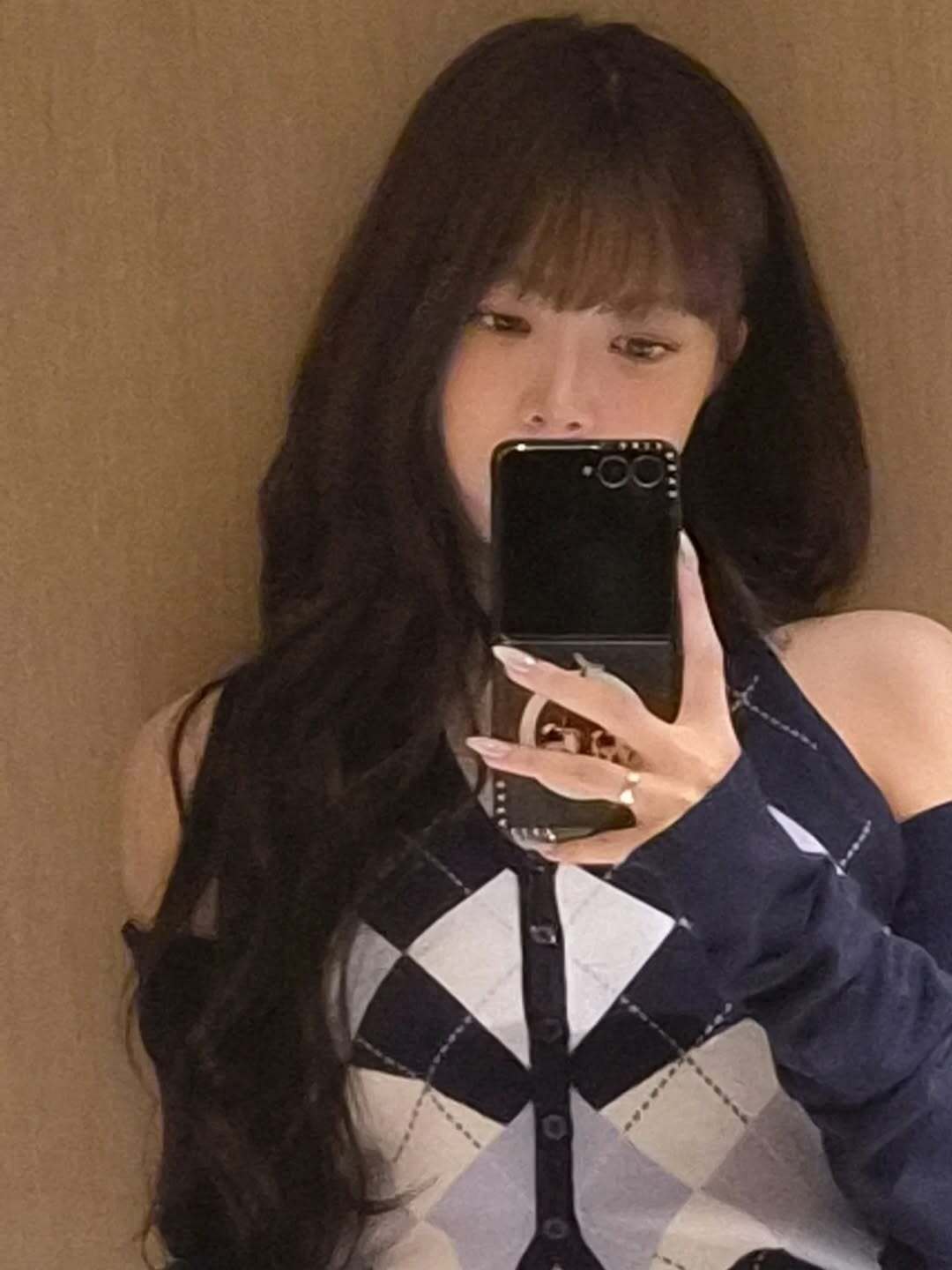 i1966699033.jpg