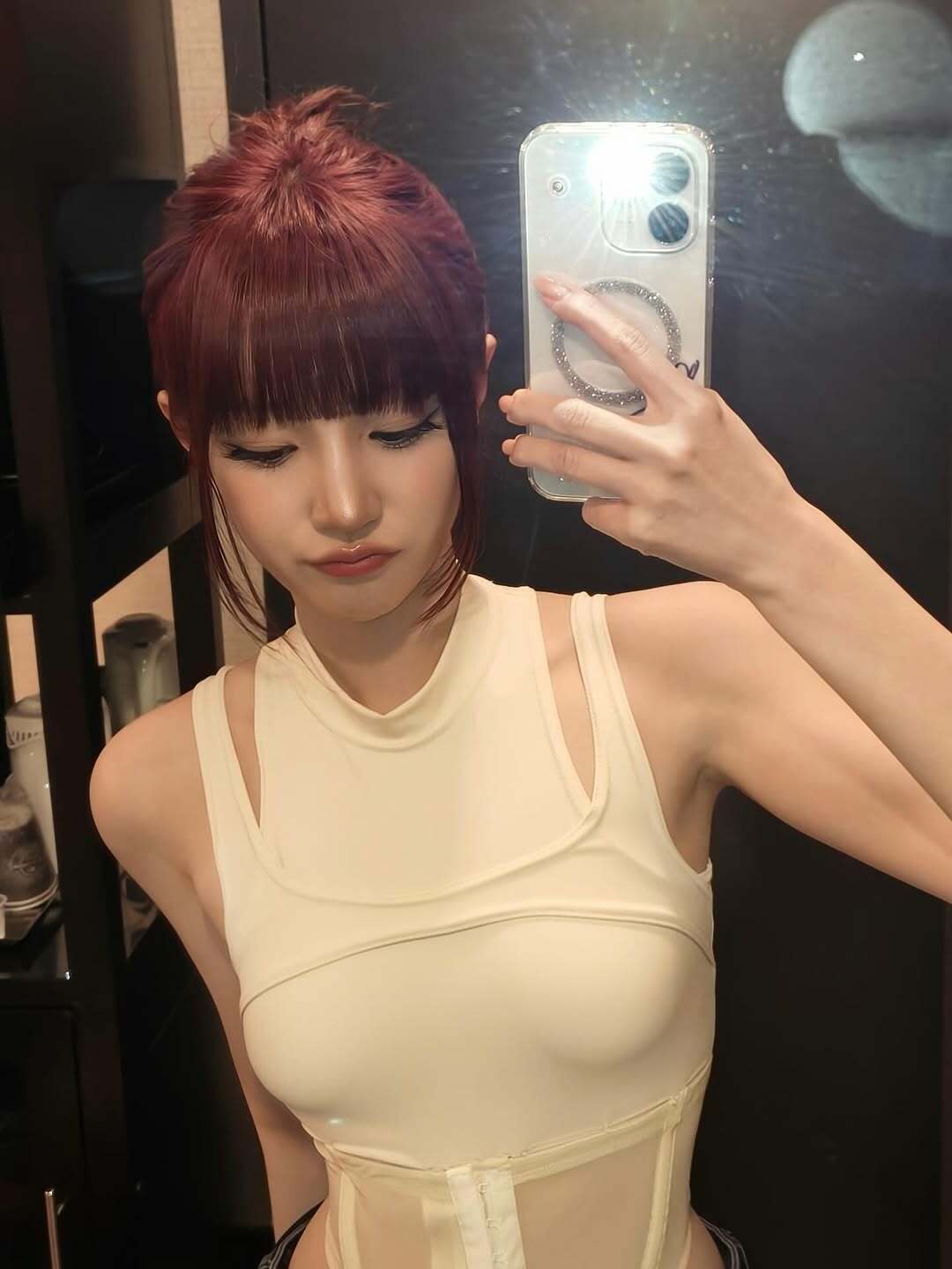i1981717924.jpg